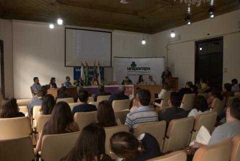 Evento discutiu práticas administrativas e reuniu sete instituições de ensino superior. Foto:Fabrício Marcon 