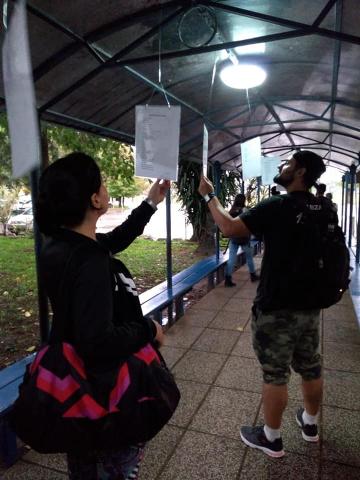 Ponto Poético começou no ponto de ônibus da Unipampa Campus Uruguaiana em 2018 | Foto: PET - Fisioterapia